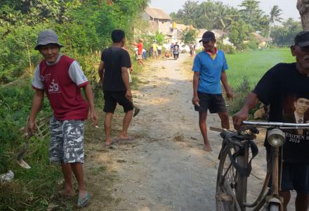 Dusun Joho Kerja Bhakti Bersih Jalan